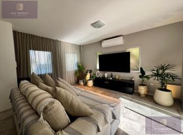 Casa · 160m² · 4 Ambientes · 3 Cocheras · Casa en Altos de Hudson II