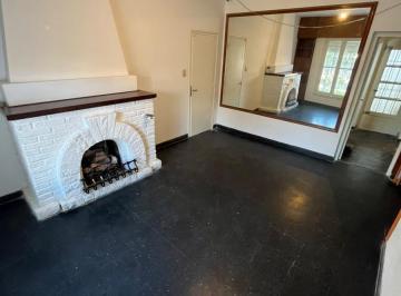 Casa · 110m² · 5 Ambientes · 1 Cochera · Casa Baigorria Al 200