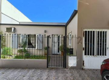 Casa · 160m² · 7 Ambientes · 2 Cocheras · Casa en Venta en Rafaela Ubicada en Barrio Malvinas Argentinas