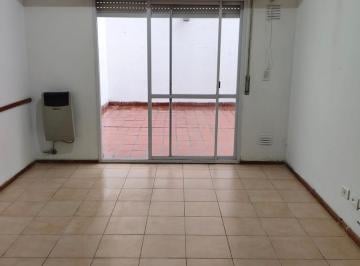 Departamento · 38m² · 2 Ambientes · Departamento un Dormitorio con Patio Exclusivo