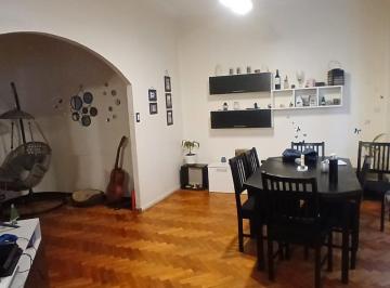 PH · 170m² · 7 Ambientes · Venta de PH en El Corazón de Caballito