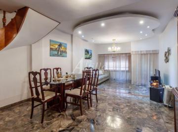 Departamento de 4 ambientes, Liniers · Venta Duplex 4 Amb C/cochera y Fdo Libre