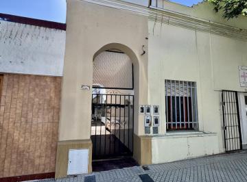 Casa · 42m² · 3 Ambientes · Departamento Planta Baja Interno de Pasillo en Venta y Alquiler
