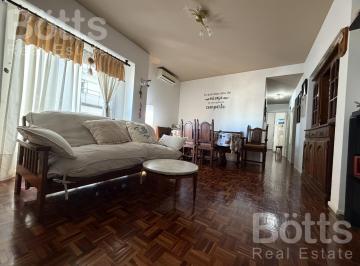 Departamento · 58m² · 3 Ambientes · 1 Cochera · Impecable 3 Ambientes con Balcón Corrido, Cochera Fija y Opción a Bauleras – Piso 12, Pura Luz y con