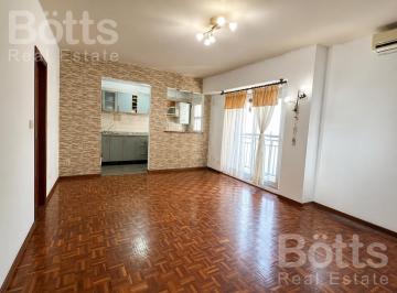 Departamento · 61m² · 3 Ambientes · 1 Cochera · Impecable 3 Amb - Balcón - Cochera - Apto Profesional - Piso Alto - Pura Luz y Conectividad