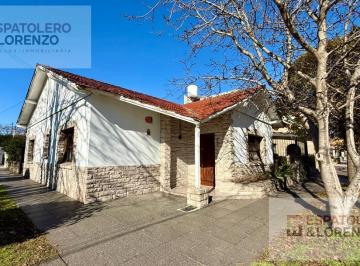 Casa · 202m² · 6 Ambientes · 3 Cocheras · Casa en Chauvin