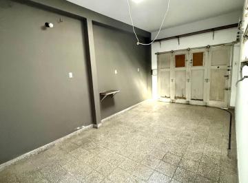 Casa · 147m² · 4 Ambientes · 1 Cochera · Casa Lote Propio con Cochera Apto Credito