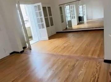 Casa de 4 ambientes, Rosario · Casa de 120 m² con 3 Dorm. en Alquiler en Abasto