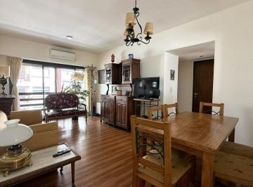 Departamento · 58m² · 3 Ambientes · 1 Cochera · Departamento en Centro