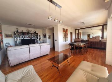 JAK-JAK-5351_2 · V. Devoto Residencial 4 Ambientes C/cochera con Vistas a Plaza Arenales