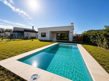 Casa · 148m² · 4 Ambientes · 1 Cochera · Casa en Venta en Barrio San Pablo, Pilar, G. B. a. Zona Norte