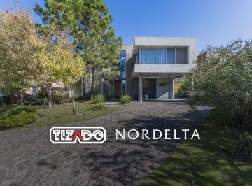 Casa · 440m² · 5 Ambientes · 1 Cochera · Casa en Venta Ubicado en Los Castores, Nordelta