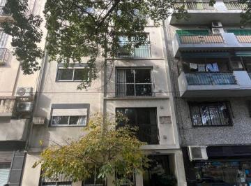 Departamento de 4 ambientes, San Telmo · Venta – Departamento de 4 Ambientes a Reciclar | Muy Luminoso