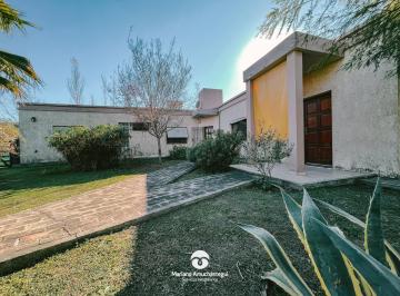 Casa · 160m² · 3 Ambientes · 2 Cocheras · Casa en La Granja - Villa Animí