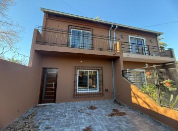 Casa · 104m² · 3 Ambientes · 1 Cochera · Casa en Los Polvorines