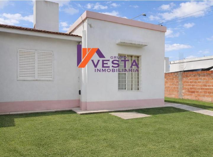 Casa · 220m² · 3 Ambientes