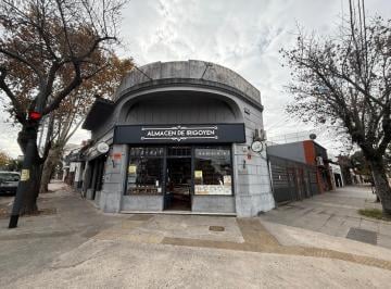 Local comercial · 183m² · Alquiler: Local Comercial en Esquina Sobre Calle Irigoyen. Gran Visibilidad y Ubicación