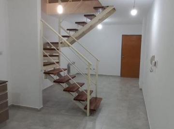 Departamento · 3 Ambientes · Dúplex en Alquiler de un Dormitorio Barrio General Paz