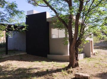 Casa · 79m² · 5 Ambientes · 1 Cochera · Venta Casa 2 Dorm a Estrenar Tanti Escritura