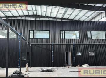 Bodega-Galpón · 2360m² · Alquiler 2.360 m² a Estrenar Galpon / Deposito con Oficinas en Pablo Nogues Sobre Ruta 197