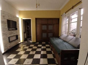 Casa · 272m² · 8 Ambientes · 1 Cochera · Venta Casa 4 Dorm Zona Comercial Godoy Cruz