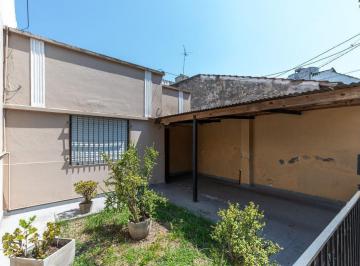 Casa · 65m² · 3 Ambientes · 1 Cochera · Casa de 2 Dorm. en Venta en La Plata