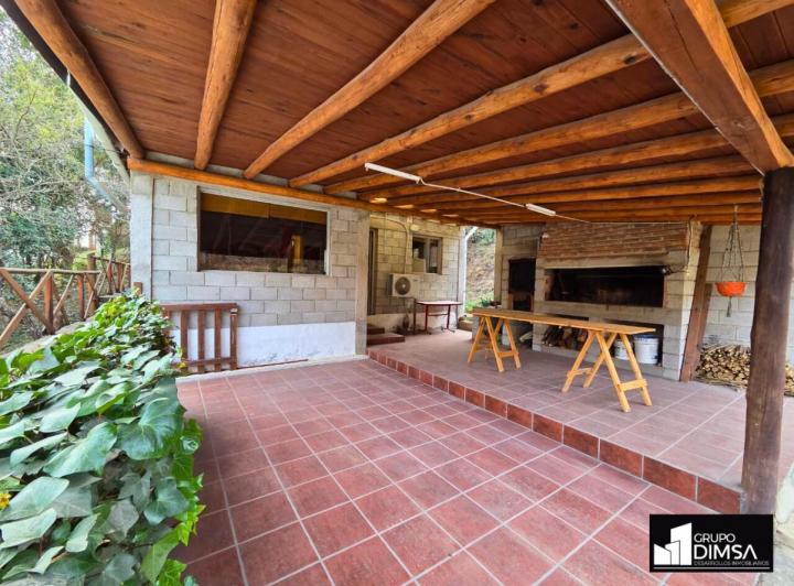 Casa · 146m² · 3 Ambientes · 2 Cocheras