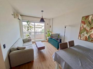 Departamento · 59m² · 3 Ambientes · 1 Cochera · Venta - Departamento de 2 Dorm. con Cochera y Balcón. Echesortu, Rosario.