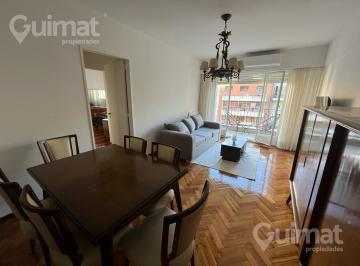Departamento · 82m² · 3 Ambientes · Depto. 3 Ambientes C/ Dependencia y Balcon. Excelente Ubicacion! Alberdi y Centenera