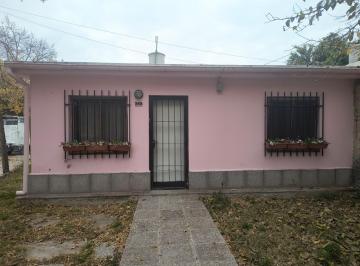 Casa · 71m² · 3 Ambientes · 1 Cochera · Casa 2 Dorm. en Venta - Apta Credito - Las Heras
