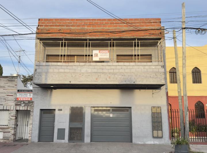 Casa · 830m² · 17 Ambientes · 6 Cocheras