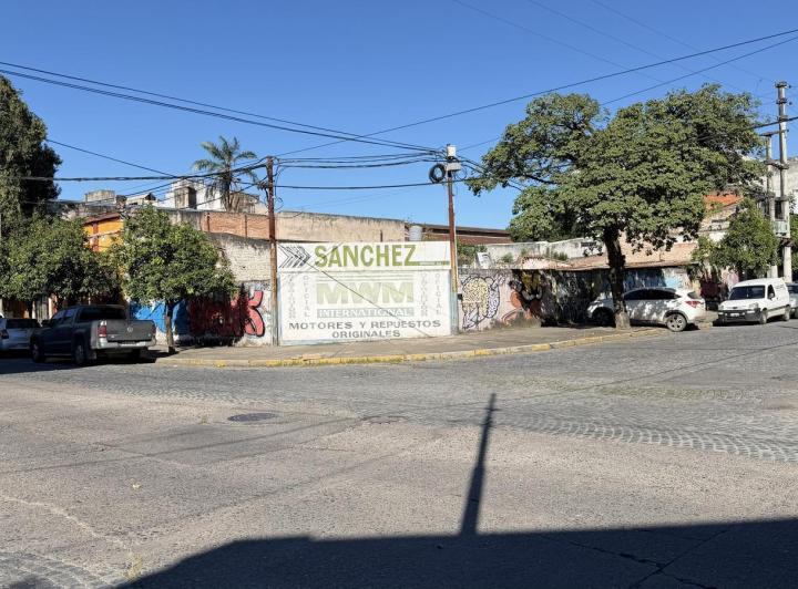 Terreno · 448m²