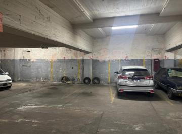 Garage · 12m² · 26 Cocheras en Bloque en Acassuso