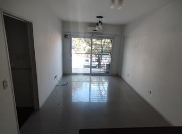 Departamento · 37m² · 2 Ambientes · 1 Cochera · 2 Ambientes con Cochera y Balcón Al Frente, Cochabamba 3900, Boedo