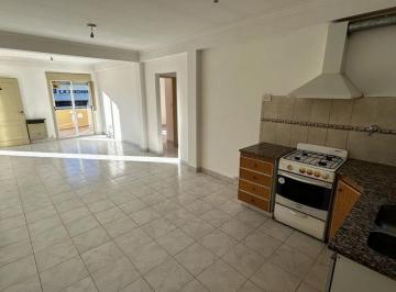 Departamento de 3 ambientes, Cipolletti · Departamento de 2 Dorm. en Alquiler con Terraza y Balcon