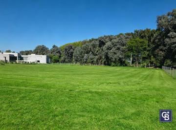 Terreno · 1156m² · Venta de Lote 1156 m² con Proyecto Acepta Permuta en Medal Country Club, Pilar