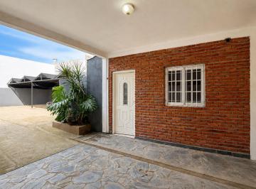 PH · 53m² · 3 Ambientes · 1 Cochera · PH de 3 Amb con Patio y Cochera