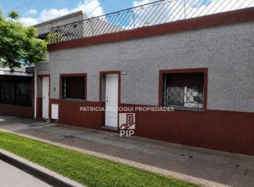Casa · 131m² · 4 Ambientes · Casa en Venta en El Palomar