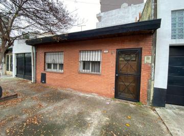 PH de 2 ambientes, Lanús · Departamento Tipo Casa en Venta 2 Ambientes Al Frente en Lanius Este a m de Av Eva Peron