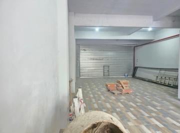 Depósito · 300m² · 1 Ambiente · 1 Cochera · Depósito en Flores
