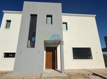 Casa · 160m² · 4 Ambientes · 2 Cocheras · Casa en Venta Ubicado en San Sebastián Área 1 Escobar, G. B. a. Zona Norte