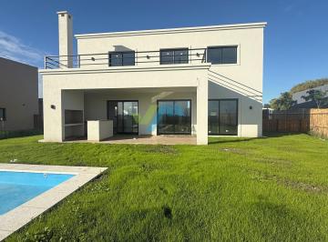 Casa · 160m² · 4 Ambientes · 2 Cocheras · Casa en Venta Ubicado en San Sebastián Área 1 Escobar, G. B. a. Zona Norte