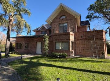 Casa de 5 ambientes, Ezeiza · Casa en Venta 5 Ambientes en Doble Lote Barrio Privado Solar del Bosque Canning