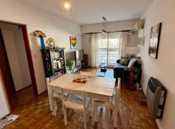 Departamento de 3 ambientes, Rosario · Rioja 1800 - 2 Dorm.