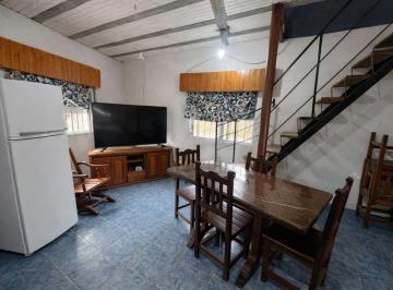Casa · 80m² · 4 Ambientes · 1 Cochera · Casa de 3 Dorm. en Venta C/cochera