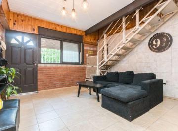 Departamento · 88m² · 4 Ambientes · 1 Cochera · Venta Duplex en Lomas de Zamora/acepta Permuta