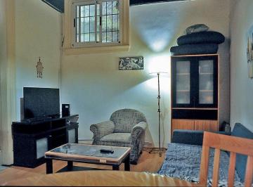 PH · 50m² · 3 Ambientes · Venta Excelente PH con Patio en Constitucion Caba