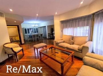 Departamento · 215m² · 5 Ambientes · 2 Cocheras · Departamento 5 Ambientes Ramos Mejia 243 m² Cochera