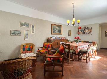 Departamento · 90m² · 3 Ambientes · Departamento 3 Amb Al Frente C/dependencia y Patio