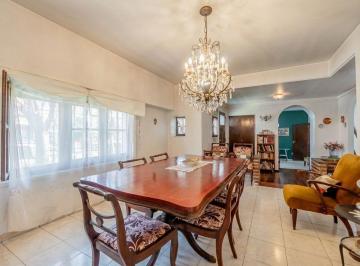 PH · 144m² · 4 Ambientes · 1 Cochera · Venta Casa 4 Ambientes, Olivos C/ Pileta y Cochera